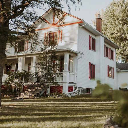 Almatoit Bed & Breakfast Bagian luar foto